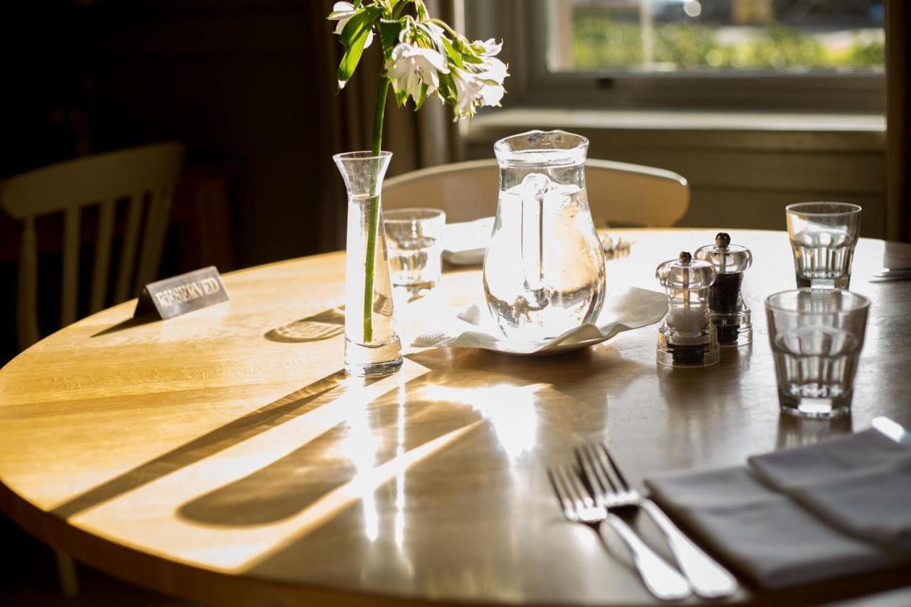 Collingwood Arms Hotel Cornhill on Tweed Eksteriør billede