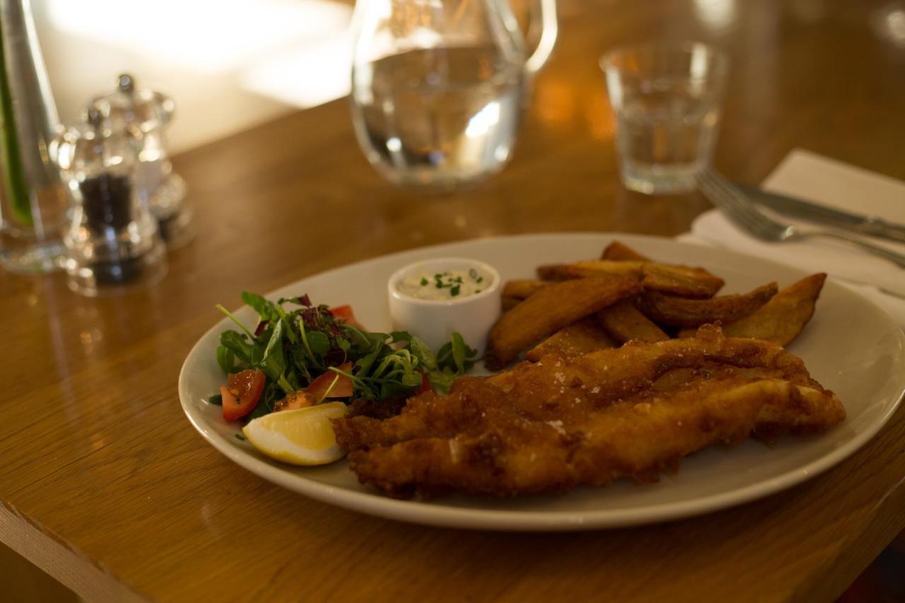 Collingwood Arms Hotel Cornhill on Tweed Eksteriør billede
